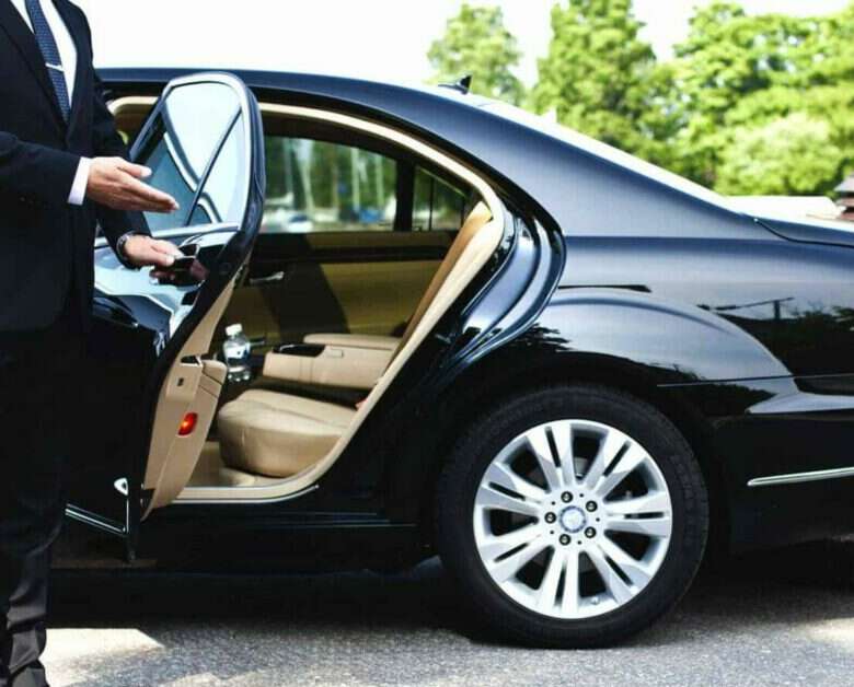 Langhe-taxi-service-with-private-driver-scaled (1)